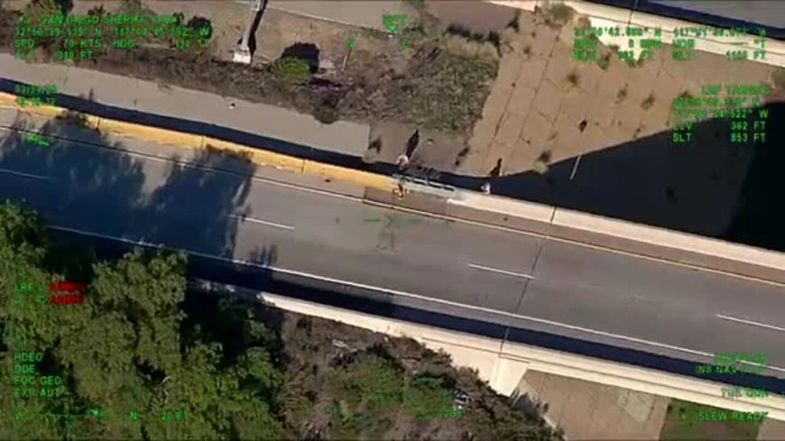 Video: Calif. dispatcher, deputies find and rescue missing child wandering on highway